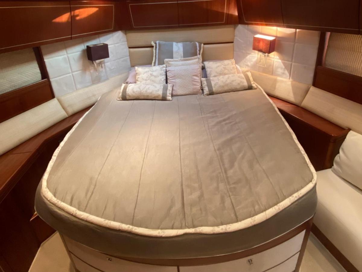 Hotel Yacht In Barcelona San Adrián de Besós Zewnętrze zdjęcie
