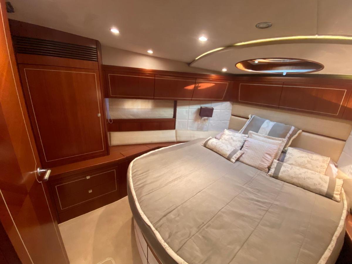 Hotel Yacht In Barcelona San Adrián de Besós Zewnętrze zdjęcie